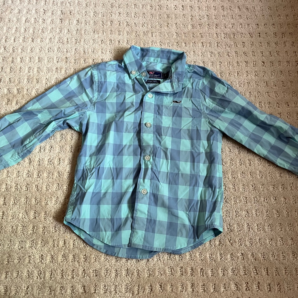 Vineyard vines 2t button down